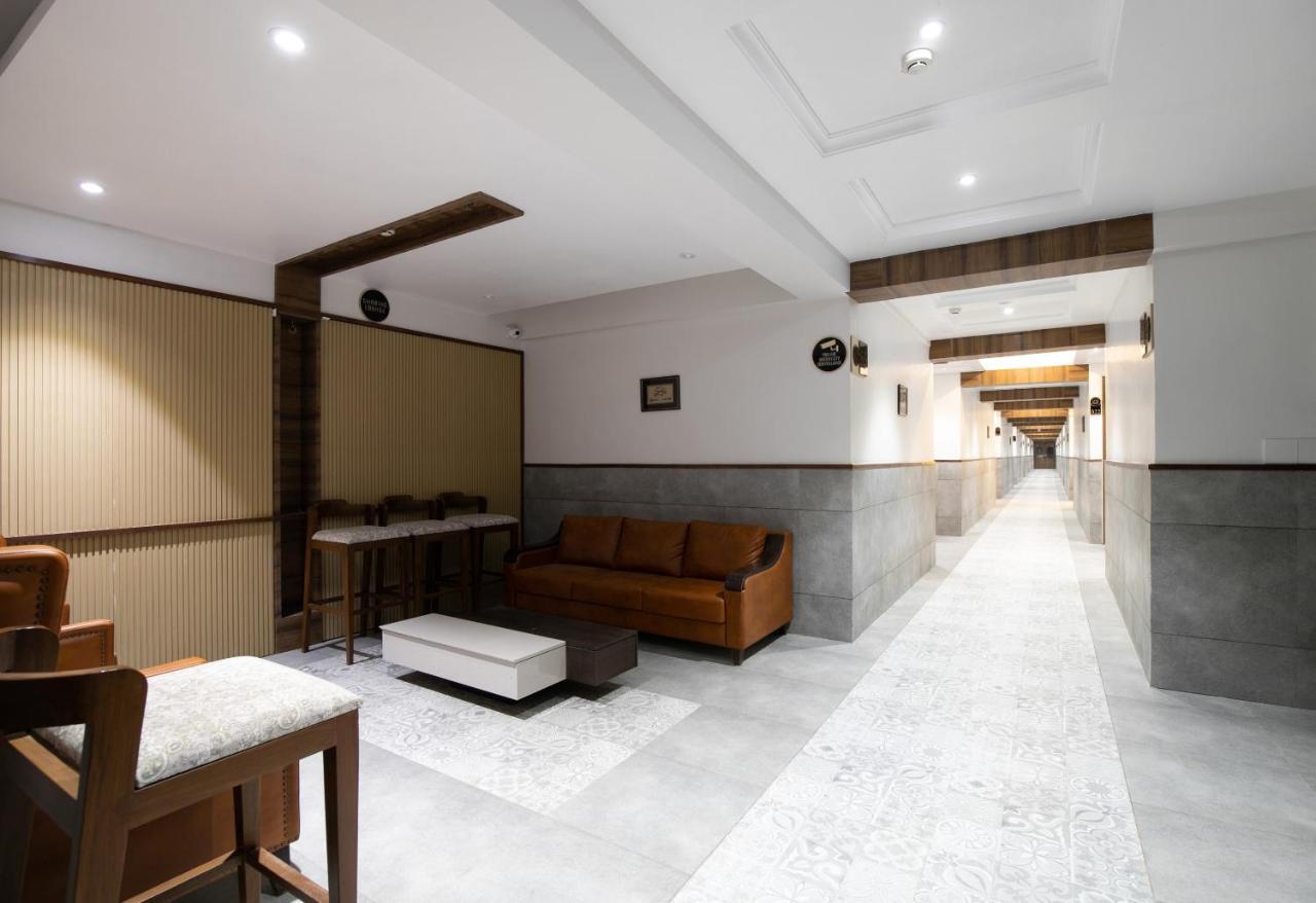Palette - Hotel Welcome Kadi Dış mekan fotoğraf